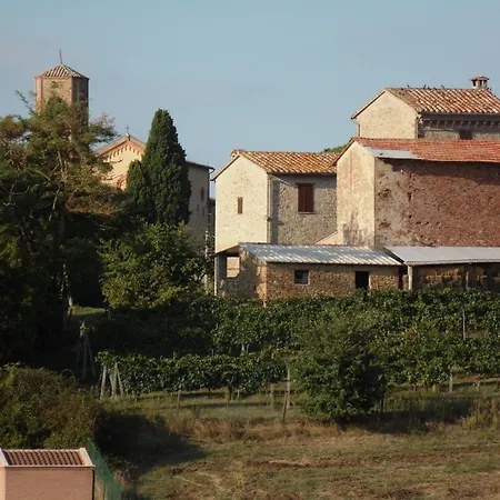 Podere Caldaruccio La Pineta - 26 People Villa *